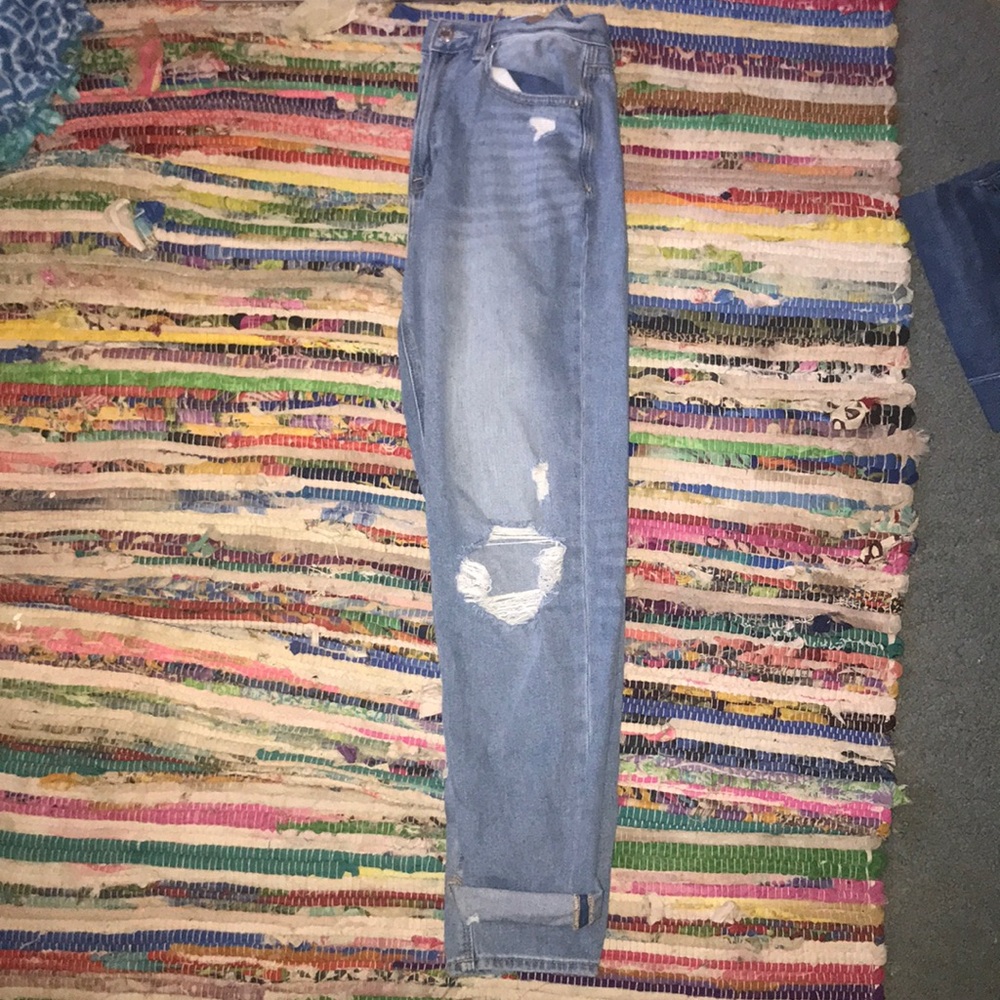 American Eagle Mom Jeans